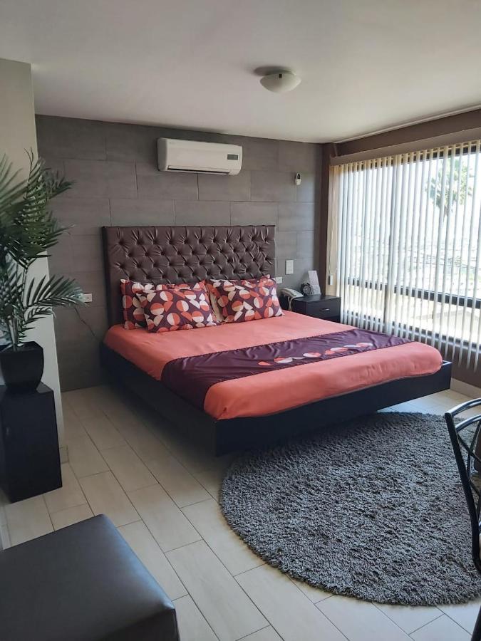 提华纳 Casa Cacho酒店 外观 照片